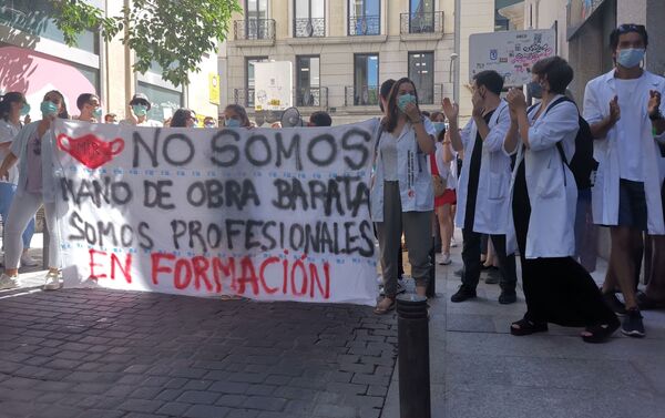 Manifestación de los médicos residentes en Madrid - Sputnik Mundo