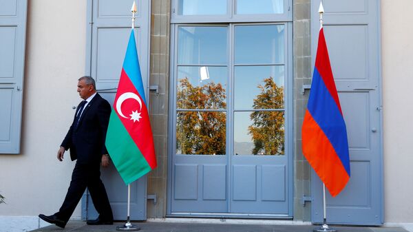 Banderas de Armenia y Azerbaiyán  - Sputnik Mundo
