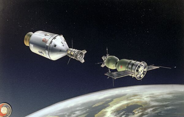 Soyuz-Apolo: 45 años de un apretón de manos espacial entre la URSS y EEUU

 - Sputnik Mundo