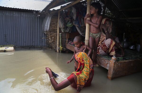 Nuevo capítulo del 2020: las intensas inundaciones azotan los países asiáticos - Sputnik Mundo