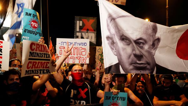 Protestas en Jerusalén contra el primer ministro de Israel Benjamín Netanyahu - Sputnik Mundo