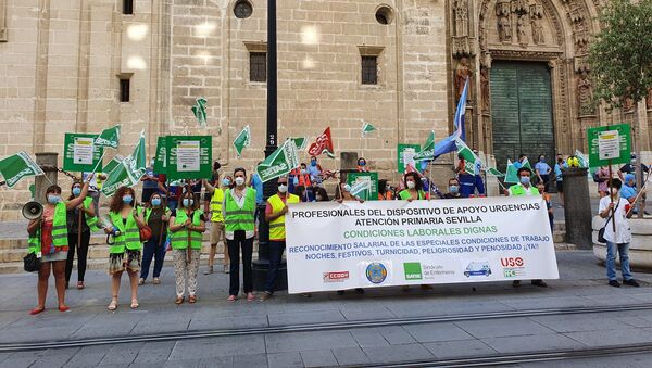 Enfermeros protestan en Sevilla por la suspensión de extra salarial el 21 de julio - Sputnik Mundo