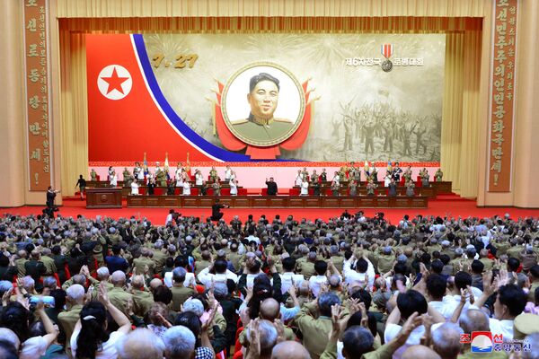 La RPDC celebra a lo grande el aniversario del Armisticio de Corea - Sputnik Mundo