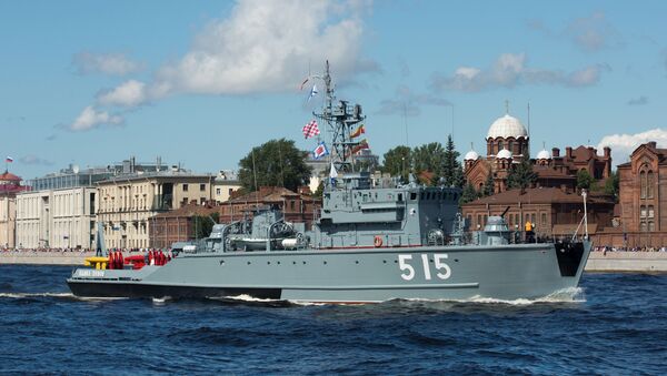 El desfile naval en San Petersburgo - Sputnik Mundo