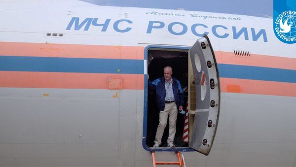 Avión del Ministerio de Emergencias de Rusia en el aeropuerto de Beirut - Sputnik Mundo