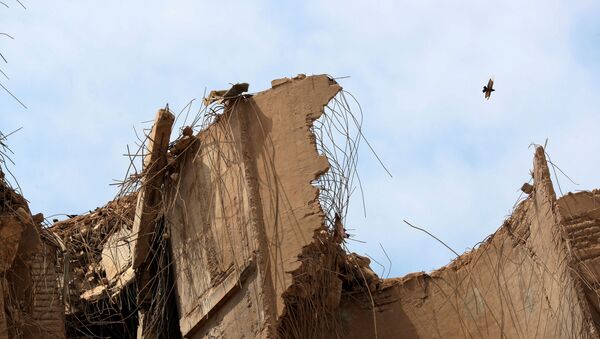 Un edificio destruido en Beirut - Sputnik Mundo