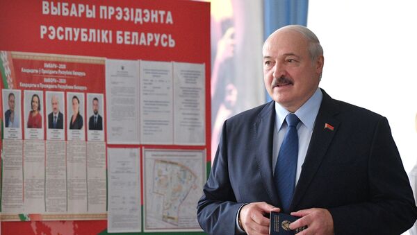 Alexandr Lukashenko, presidente de Bielorrusia, en las elecciones presidenciales - Sputnik Mundo