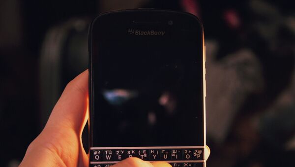 Un móvil de BlackBerry (archivo) - Sputnik Mundo
