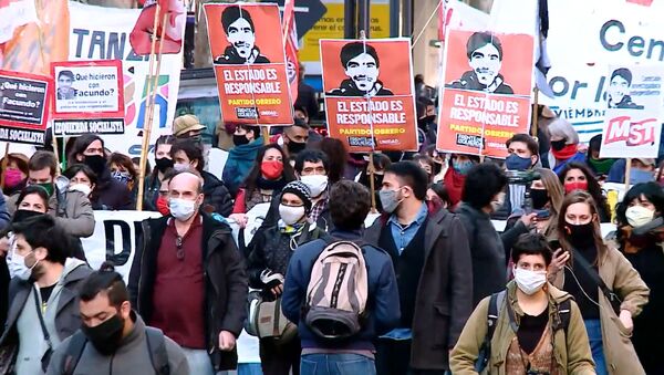 Protestas multitudinarias en Buenos Aires exigen esclarecer el caso de un joven desaparecido - Sputnik Mundo