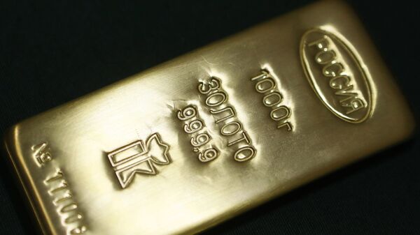 Un lingote de oro producido en Rusia - Sputnik Mundo