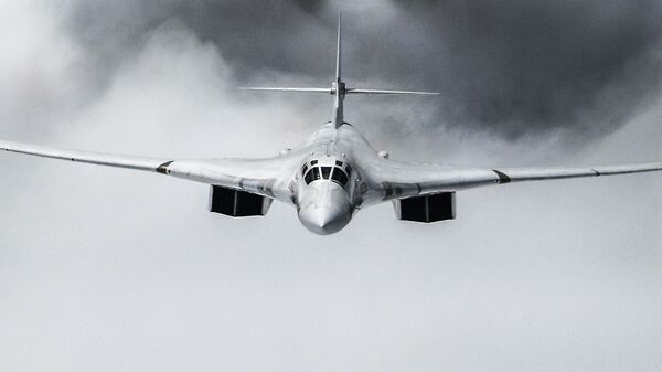 Un bombardero ruso Tu-160 - Sputnik Mundo