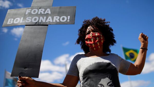 Protestas del movimiento negro de Brasil conra Bolsonaro - Sputnik Mundo