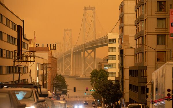 Apocalítico cielo naranja en San Francisco - Sputnik Mundo