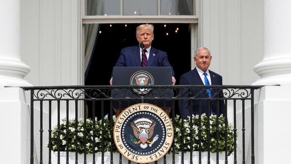 El presidente de Estados Unidos, Donald Trump, y el primer ministro israelí, Benjamín Netanyahu - Sputnik Mundo