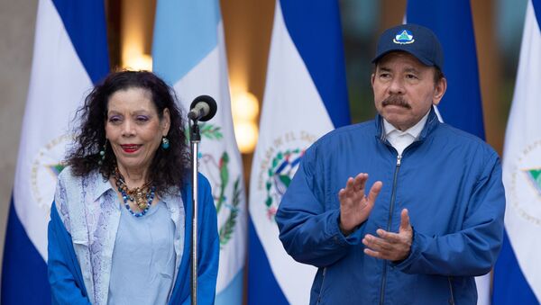 El presidente de Nicaragua, Daniel Ortega, y la vicepresidenta de la República, Rosario Murillo - Sputnik Mundo