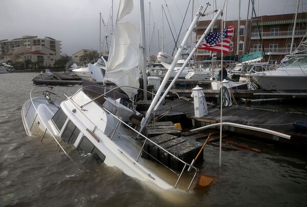El huracán Sally destroza la costa sureste de EEUU 

 - Sputnik Mundo