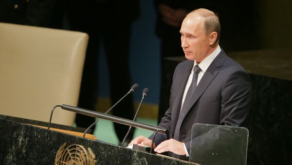 El presidente de Rusia Vladímir Putin en sesión de la Asamblea General de la ONU en 2015 - Sputnik Mundo