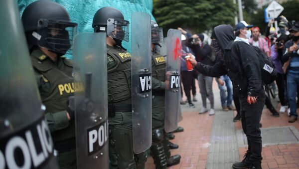 Protestas contra la violencia policial en Bogotá (archivo) - Sputnik Mundo