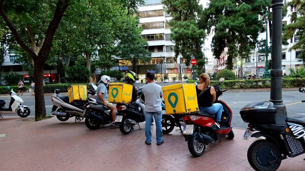Un grupo de 'riders' en Valencia (España) - Sputnik Mundo