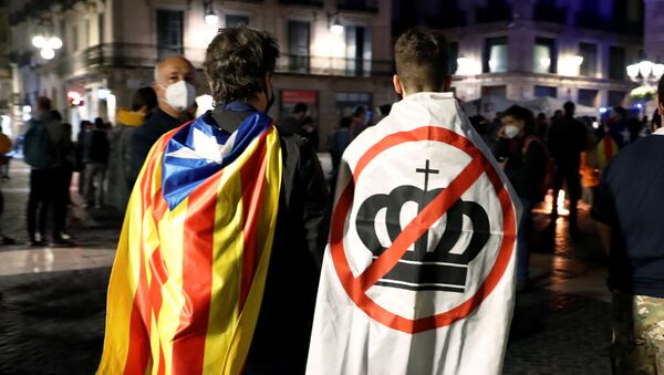 Una protesta antes de la visita del rey Felipe VI a Barcelona - Sputnik Mundo