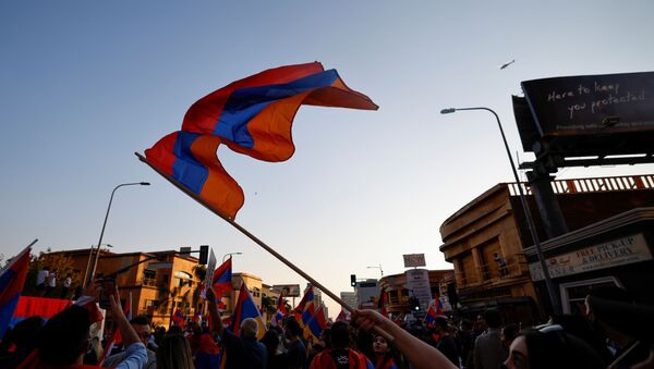 Bandera de Armenia - Sputnik Mundo