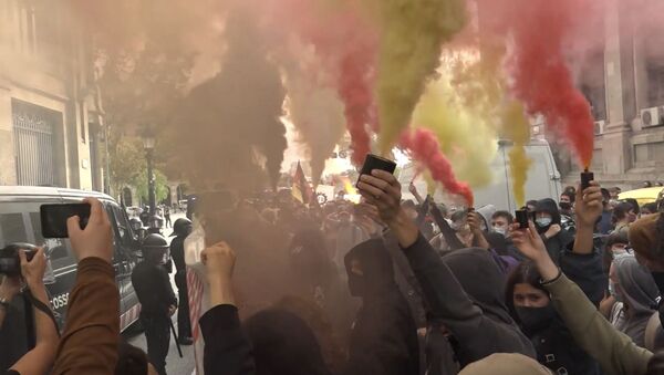 Estudiantes universitarios participaron en Barcelona en una huelga contra la precariedad del sector educativo - Sputnik Mundo