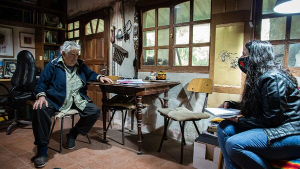 José 'Pepe' Mujica, expresidente de Uruguay, durante la entrevista con Sputnik - Sputnik Mundo