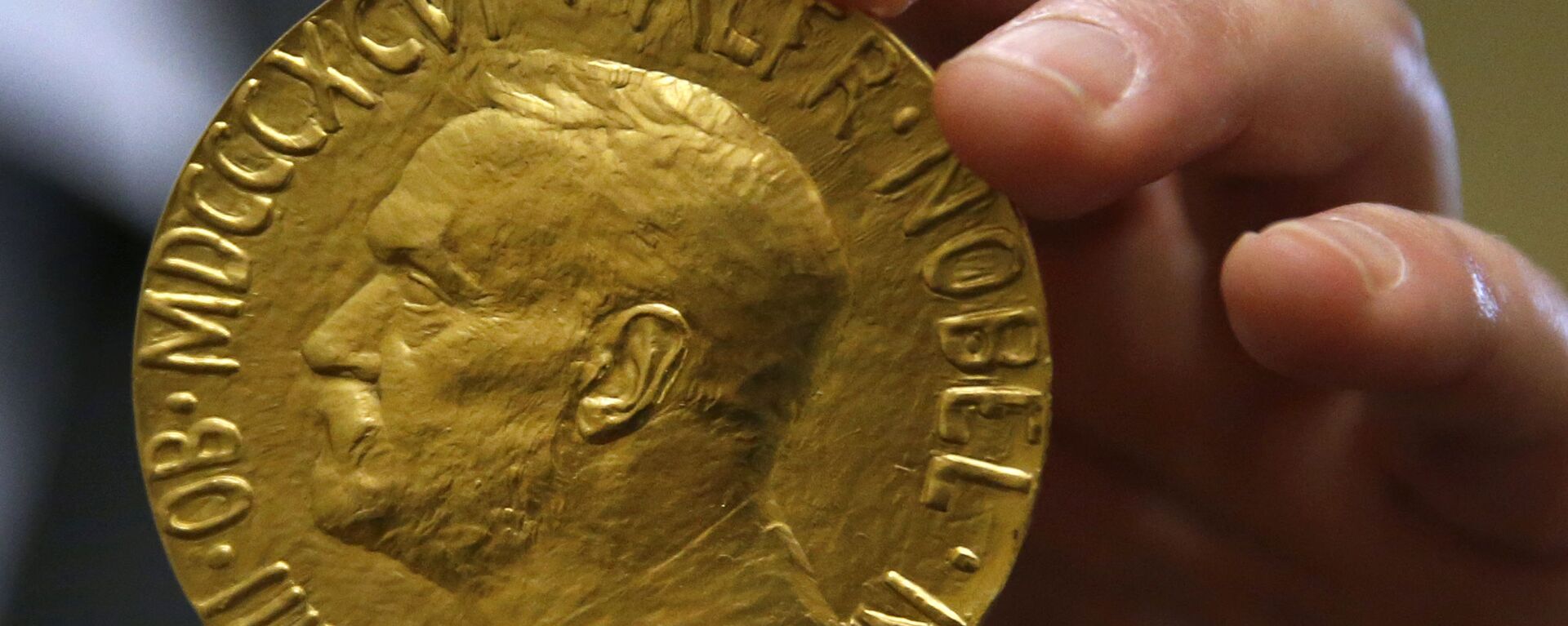Medalla del Premio Nobel de la Paz otorgada a Carlos Saavedra Lamas subastada en 2014 - Sputnik Mundo, 1920, 23.09.2021