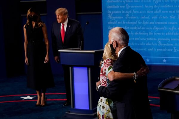 Conoce a Jill Biden, una mujer fuerte a un paso de convertirse en la primera dama de EEUU - Sputnik Mundo