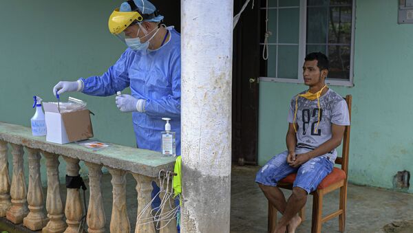 Profesionales de la salud realizan hisopados en el distrito de Arraiján, Panamá Oeste, Panamá - Sputnik Mundo