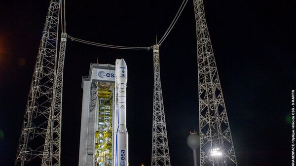 Cohete Vega antes del lanzamiento - Sputnik Mundo