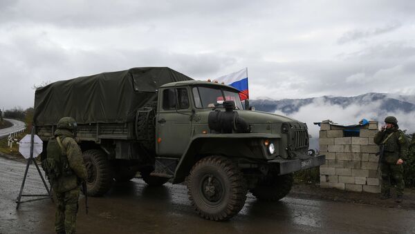 Militares rusos en Nagorno Karabaj - Sputnik Mundo