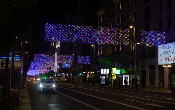 Luces de Navidad en Madrid  - Sputnik Mundo