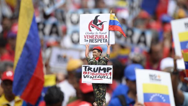 Manifestación en apoyo al presidente Nicolás Maduro y en contra del imperialismo estadounidense. Caracas,  31 de agosto de 2019. - Sputnik Mundo