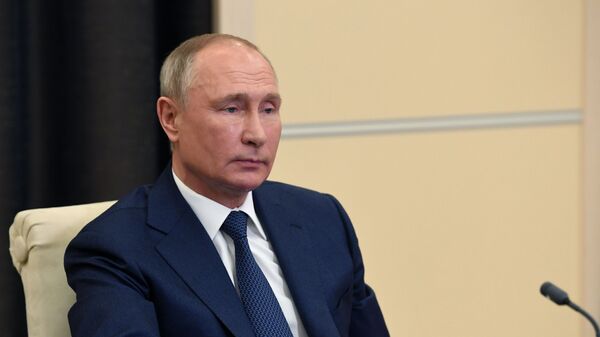 El presidente ruso, Vladímir Putin, en una conferencia en línea sobre inteligencia artificial - Sputnik Mundo