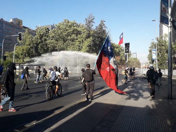Manifestaciones en Chile por las víctimas de la dictadura y el estallido social - Sputnik Mundo