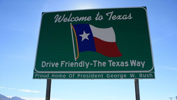 Un letrero de bienvenida en Texas, EEUU - Sputnik Mundo