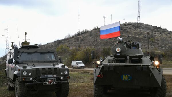 Fuerzas de mantenimiento de la paz rusas en Nagorno Karabaj - Sputnik Mundo