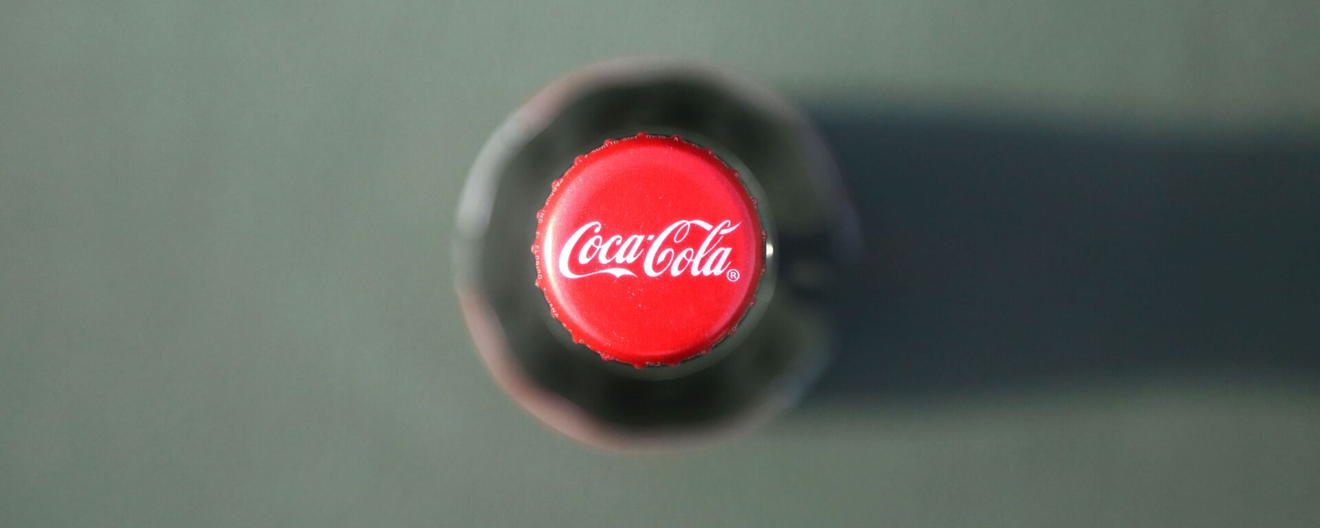 Una botella de Coca-Cola - Sputnik Mundo, 1920, 15.11.2022