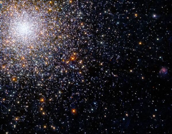 Las nuevas 30 imágenes se unen a la galería existente de objetos Caldwell de Hubble, publicada por primera vez en diciembre de 2019. Lo extraordinario de esta publicación es que significa que cualquier aficionado con un telescopio puede buscar y encontrar por sí mismo los elementos que ha publicado la NASA. - Sputnik Mundo