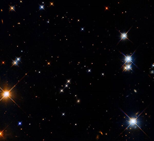 Caldwell 96, también conocida como NGC 6543 y comúnmente llamada Nebulosa Ojo de Gato - Sputnik Mundo