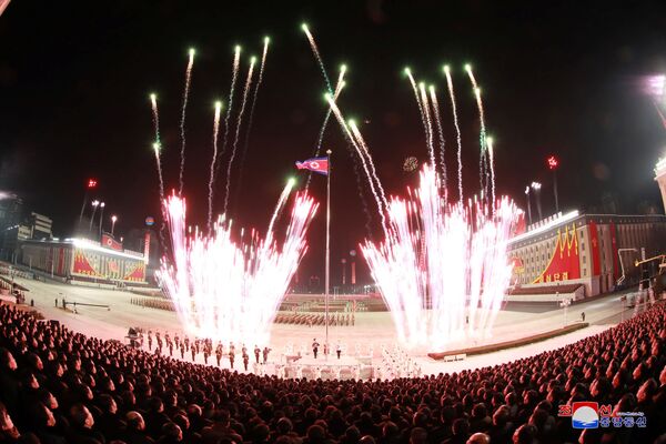 El desfile militar celebrado con motivo del VIII Congreso del Partido de los Trabajadores de Corea. - Sputnik Mundo