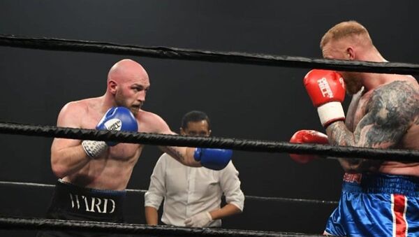 La lucha de boxeo entre Steven Ward y Hafthor Björnsson - Sputnik Mundo