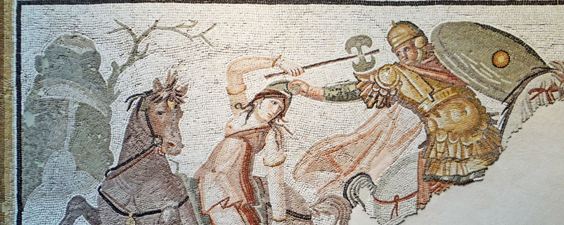 Un mosaico antiguo representando una guerrera amazónica en un combate - Sputnik Mundo, 1920, 07.02.2021