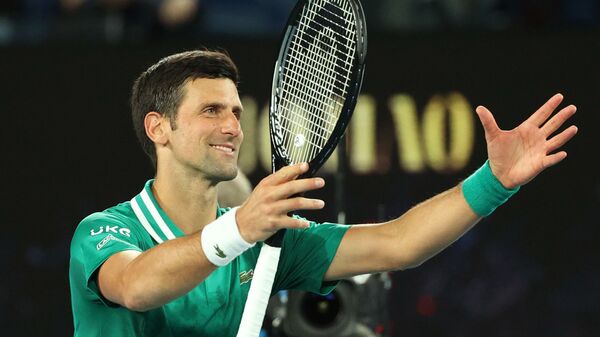 El tenista Novak Djokovic en Melbourne (Australia), el 8 de febrero - Sputnik Mundo