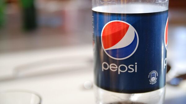 Una botella de Pepsi - Sputnik Mundo