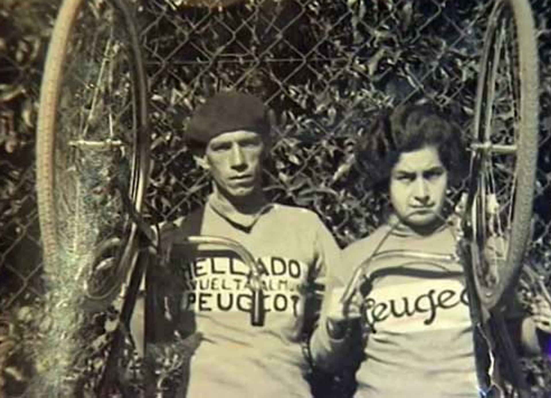 Isidoro Mellado y Teresa con sus bicicletas - Sputnik Mundo, 1920, 18.02.2021