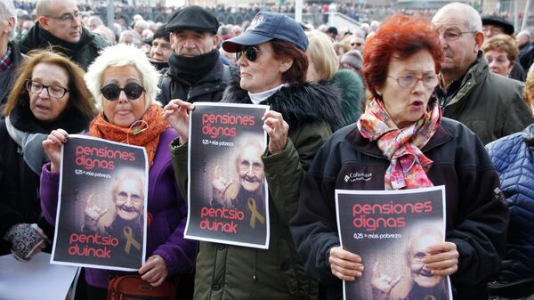 Manifestación de pensionistas en Bilbao - Sputnik Mundo