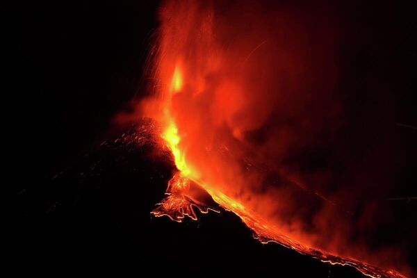 Erupción del Etna - Sputnik Mundo