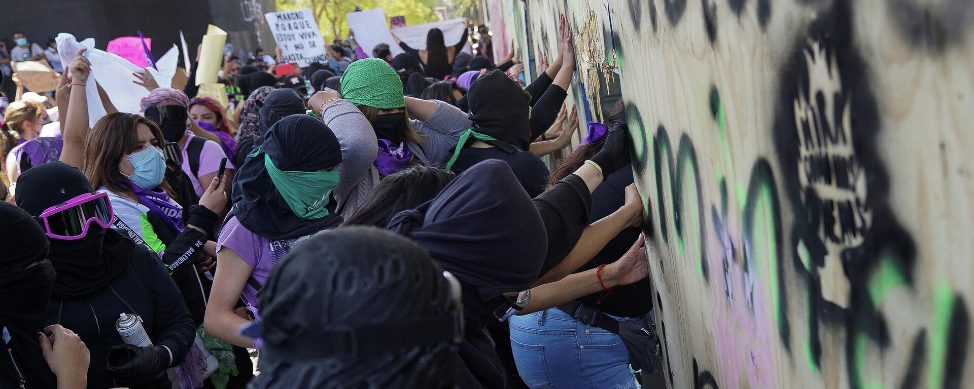 Protestas feministas en la Ciudad de México en el Día Internacional de la Mujer - Sputnik Mundo, 1920, 08.03.2021